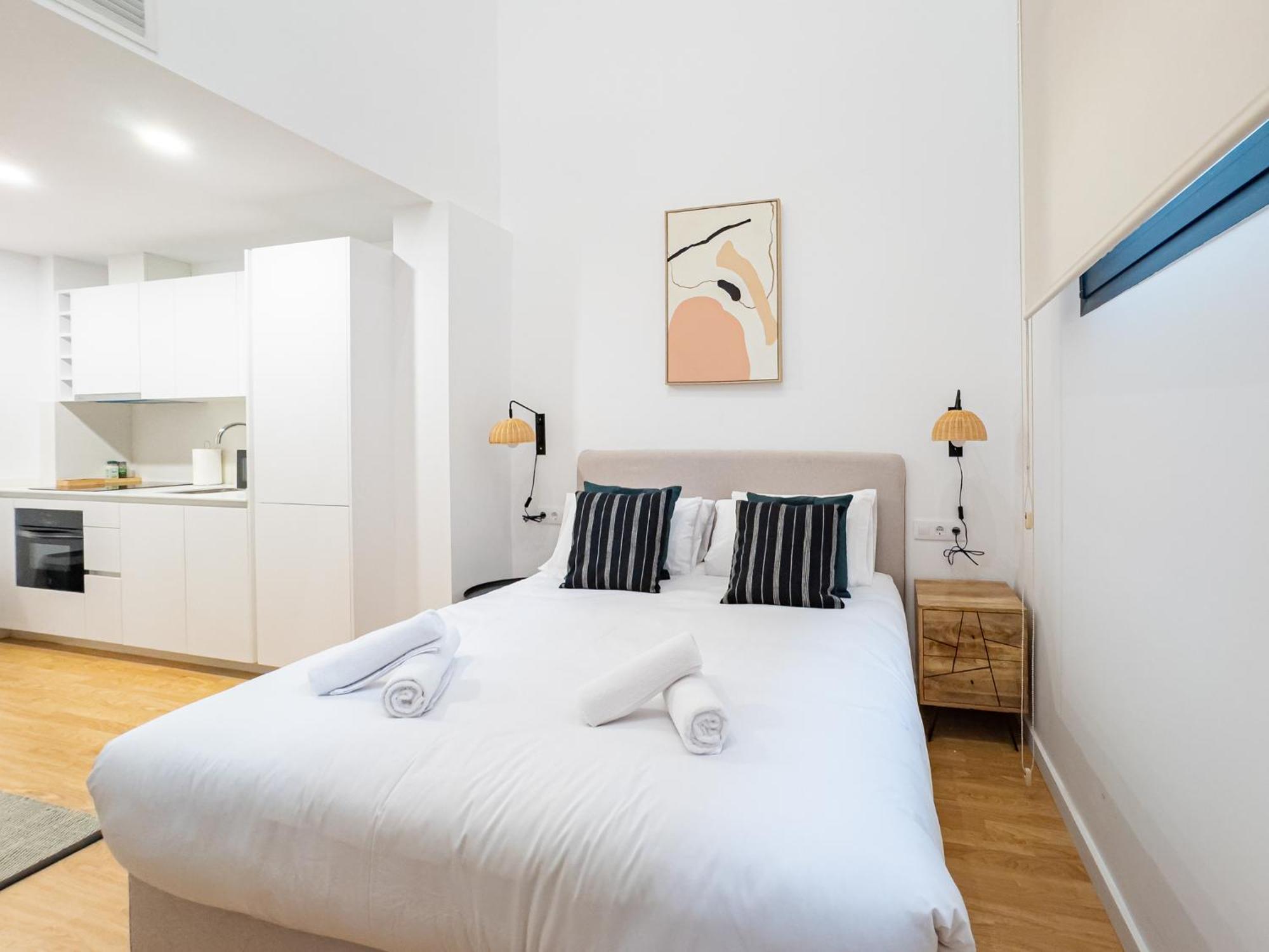 Stay U-Nique Apartments Albeniz Bcn Оспиталет-де-Льобрегат Экстерьер фото