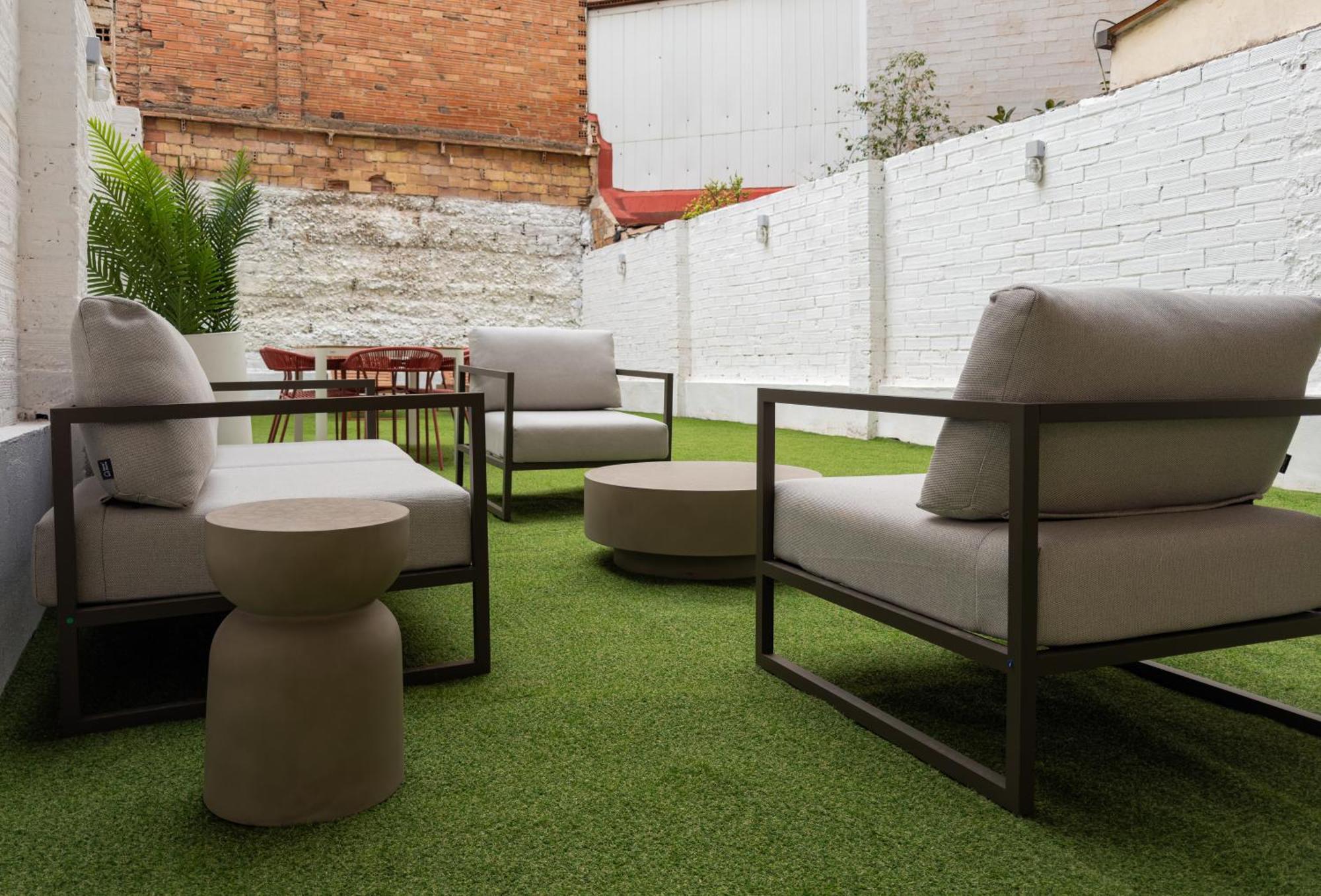 Stay U-Nique Apartments Albeniz Bcn Оспиталет-де-Льобрегат Экстерьер фото